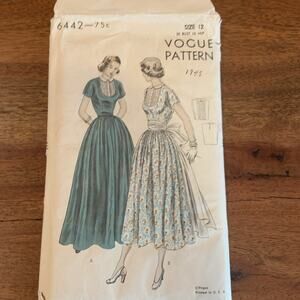 Vintage Vogue Sewing Pattern 6442, Women's SZ 12